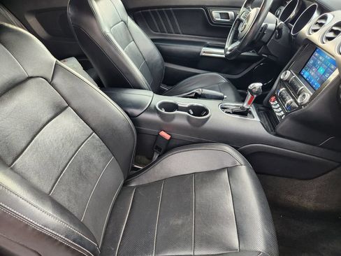 Used 2018 Ford Mustang Premium RWD image 12