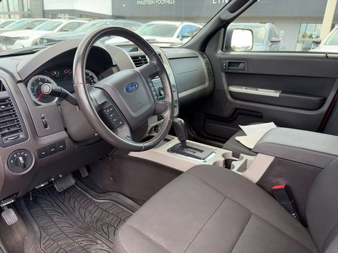 Used 2009 Ford Escape XLT AWD/4WD image 14