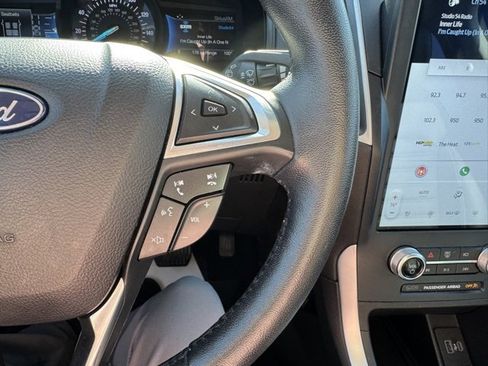 Used 2023 Ford Edge SEL w/ Convenience Package image 24