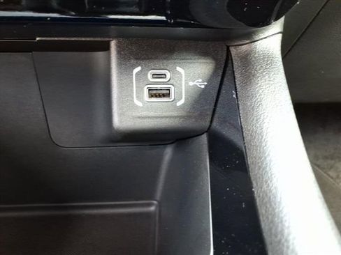 New 2026 Jeep Compass Latitude image 9