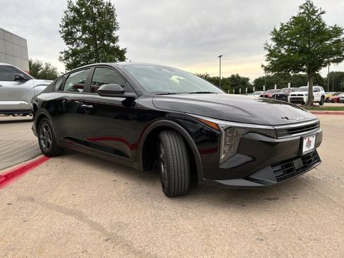 Used 2025 Kia K4 FWD image 4