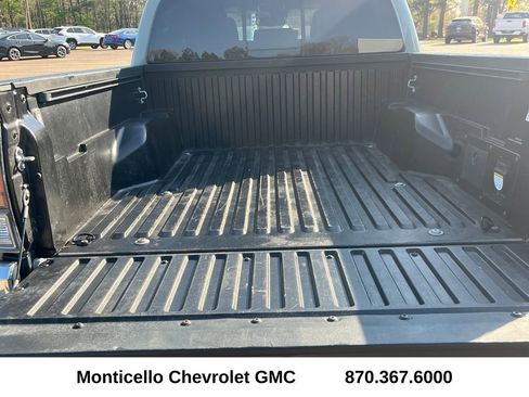 Used 2022 Toyota Tacoma TRD Off-Road image 24