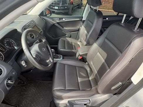 Used 2017 Volkswagen Tiguan S image 21
