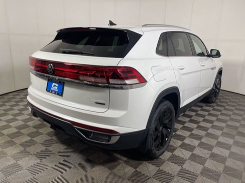 New 2026 Volkswagen Atlas Cross Sport SE image 7