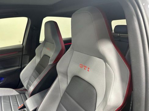 Used 2024 Volkswagen GTI SE FWD image 20