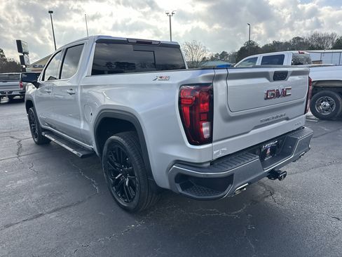 Used 2021 GMC Sierra 1500 SLE image 6