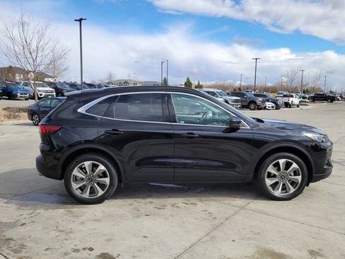 Certified 2025 Ford Escape Platinum image 2