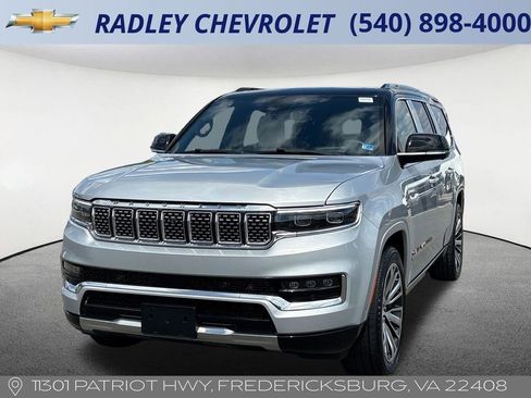 Used 2024 Jeep Grand Wagoneer L Series III AWD/4WD image 1