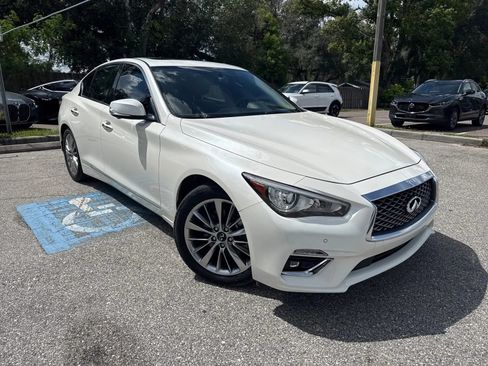 Used 2022 INFINITI Q50 Luxe w/ Cargo Package RWD image 5