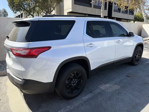 Used 2019 Chevrolet Traverse LT FWD image 5