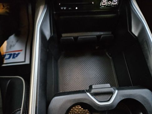 Used 2019 RAM 1500 Laramie image 18