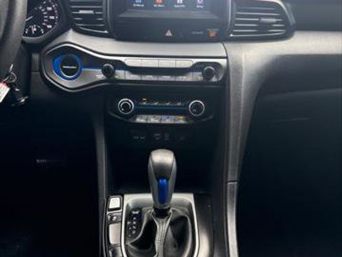 Used 2019 Hyundai Veloster 2.0 image 23