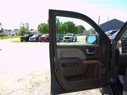 Used 2016 GMC Sierra 1500 SLT w/ SLT Premium Package AWD/4WD image 9