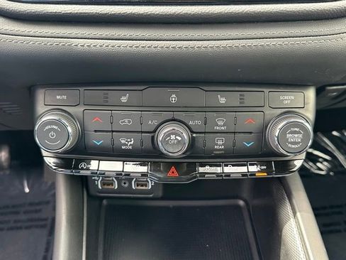 Used 2022 Dodge Durango GT AWD/4WD image 35