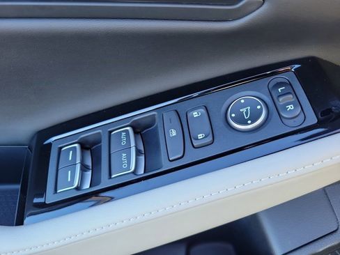 Used 2025 Honda Accord Touring image 21