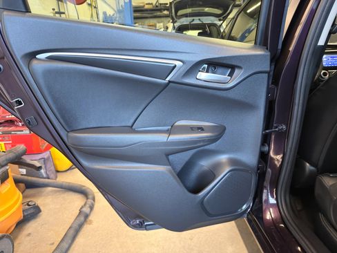 Used 2017 Honda Fit EX-L image 27