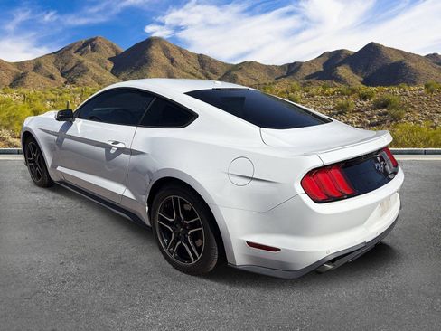 Used 2018 Ford Mustang Premium RWD image 4