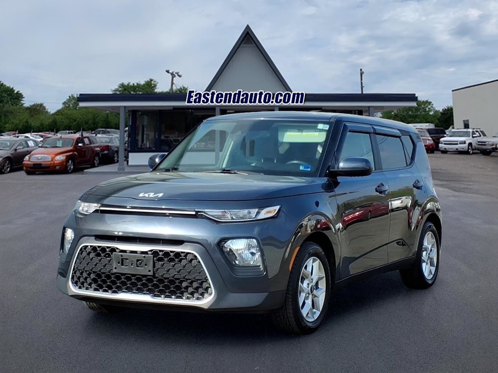 Used 2022 Kia Soul LX w/ Technology Package FWD image 1