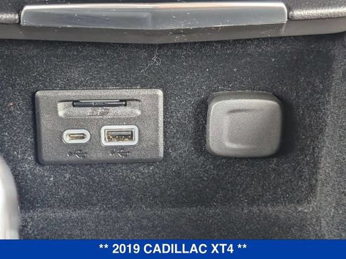 Used 2019 Cadillac XT4 Premium Luxury AWD/4WD image 27