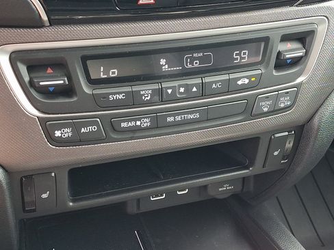 Certified 2025 Honda Ridgeline RTL image 17