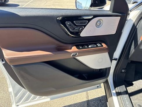 Used 2025 Lincoln Aviator Reserve w/ Equipment Group 201A image 21