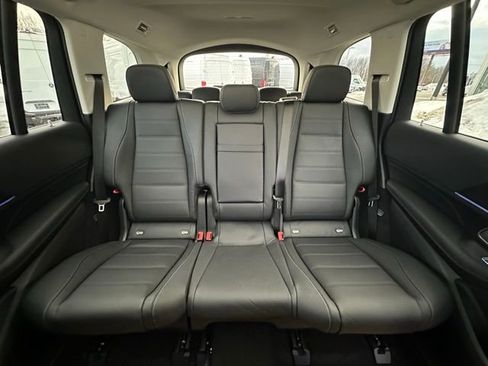 New 2026 Mercedes-Benz GLS 450 4MATIC image 15