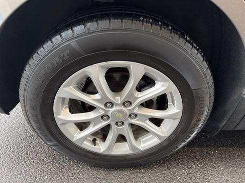 Used 2018 Chevrolet Equinox LT image 13