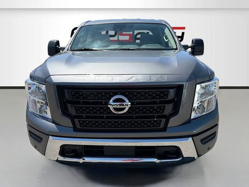 Used 2024 Nissan Titan SV w/ SV Convenience Package AWD/4WD image 2