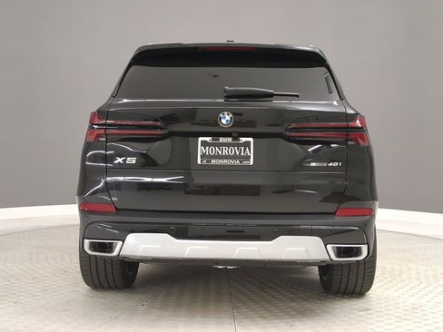 New 2026 BMW X5 sDrive40i w/ Premium Package RWD image 8