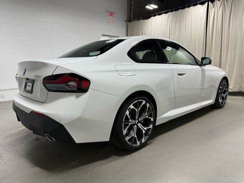 Used 2025 BMW 230i xDrive Coupe w/ M Sport Package AWD/4WD image 4