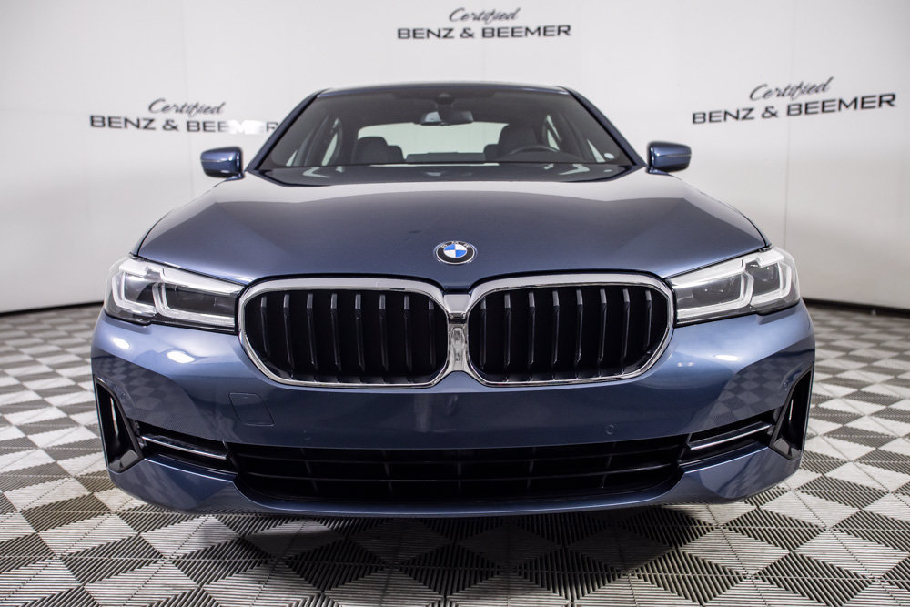 Used 2023 BMW 530i w/ Premium Package RWD image 5