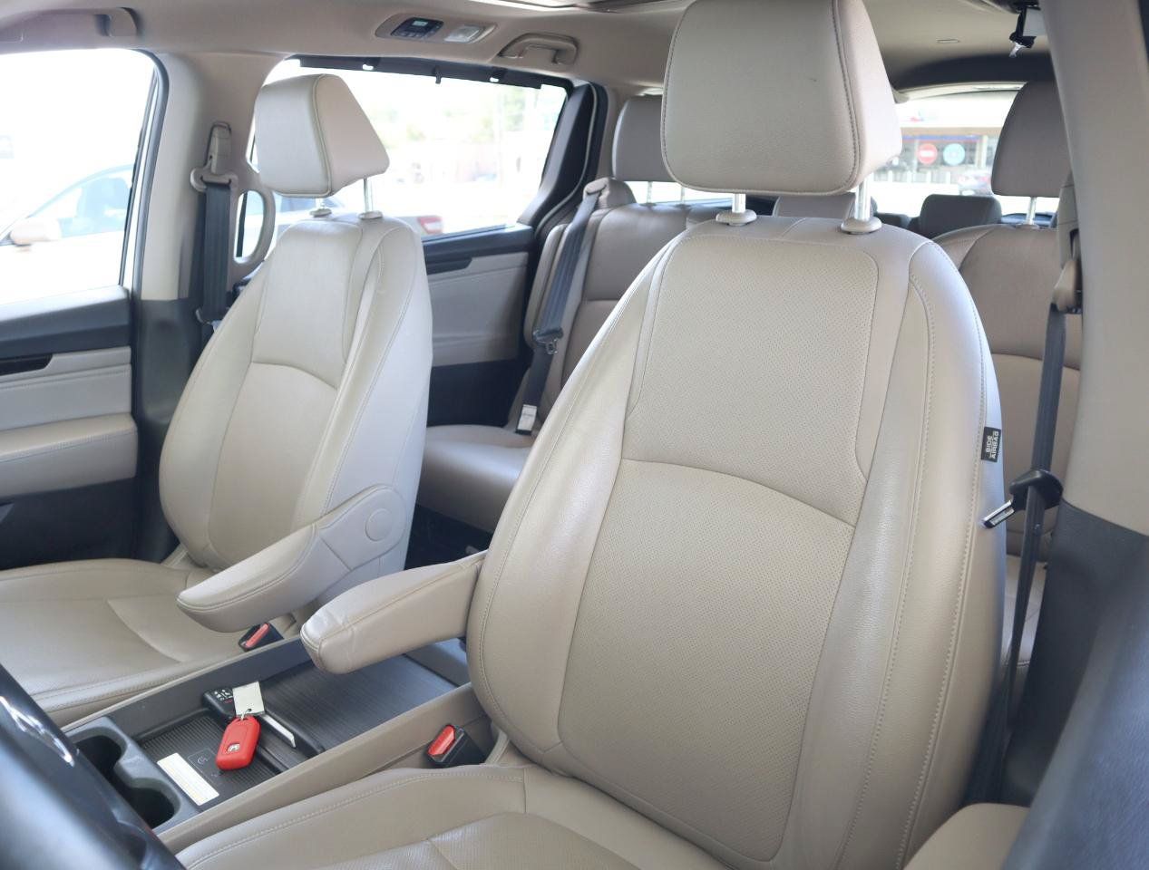 Used 2018 Honda Odyssey Elite image 20