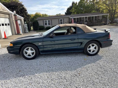 Used 1995 Ford Mustang GT image 1