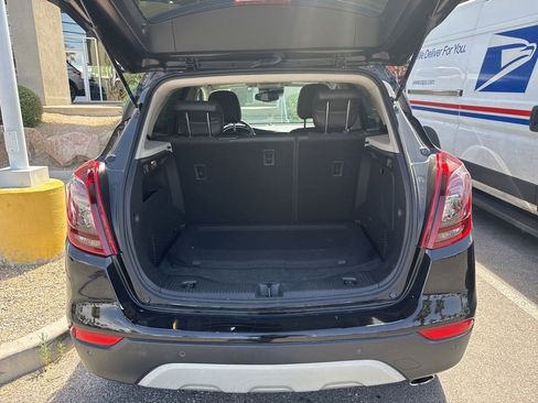 Used 2022 Buick Encore Preferred w/ Safety Package II AWD/4WD image 7