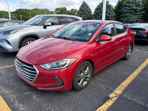 Used 2017 Hyundai Elantra Value Edition FWD image 3