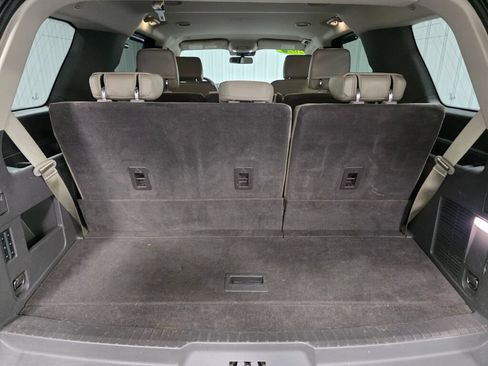 Used 2020 Ford Expedition XLT w/ Equipment Group 202A AWD/4WD image 12