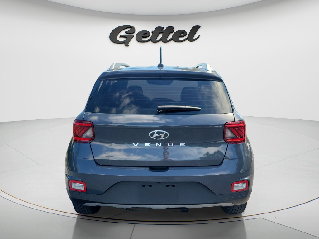 Certified 2023 Hyundai Venue SEL FWD image 6