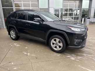 Used 2021 Toyota RAV4 XLE w/ Convenience Package AWD/4WD video 2