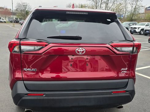 Used 2023 Toyota RAV4 XLE w/ Convenience Package image 7