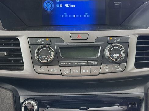 Used 2017 Honda Odyssey EX-L image 15