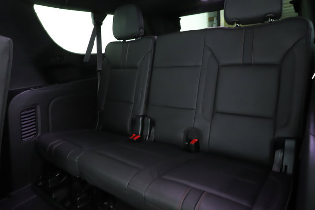Used 2023 Chevrolet Suburban RST w/ Luxury Package AWD/4WD image 30