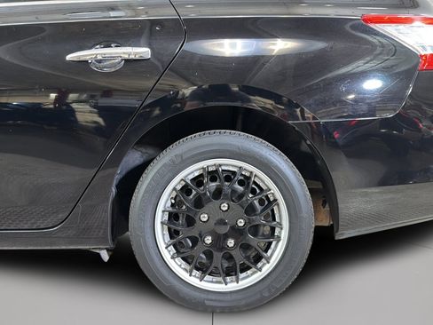 Used 2014 Nissan Sentra SV FWD image 37
