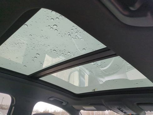 Used 2020 Audi Q3 2.0T Premium image 22