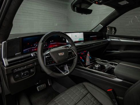 Used 2025 Cadillac Escalade V image 22