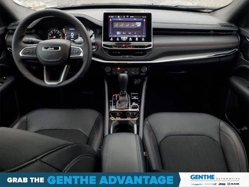 Used 2023 Jeep Compass Trailhawk w/ Trailhawk Convenience Group image 24