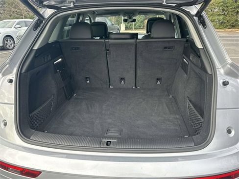 Used 2023 Audi Q5 2.0T Premium w/ Convenience Package image 14