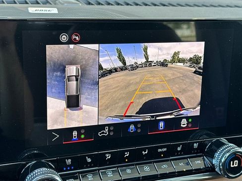 New 2025 GMC Canyon AT4 w/ Nightfall Edition image 17