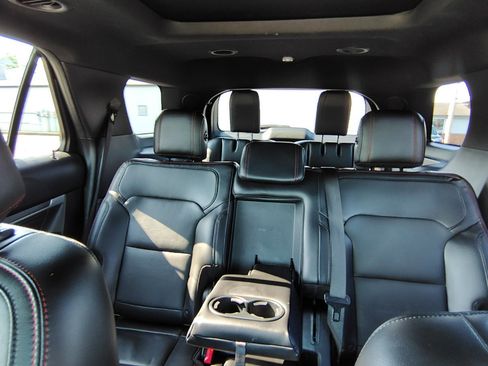 Used 2016 Ford Explorer Sport w/ Equipment Group 401A AWD/4WD image 25