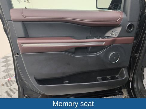 Used 2024 Ford Expedition Max Limited image 42