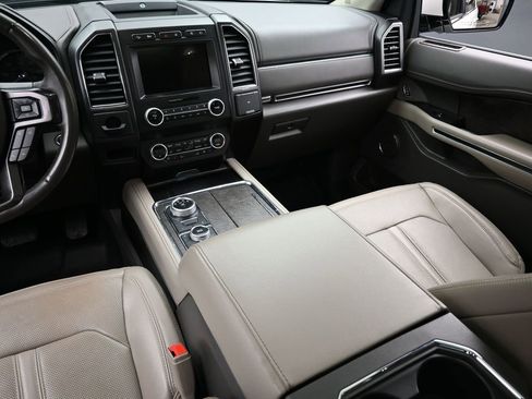 Used 2021 Ford Expedition Limited image 15